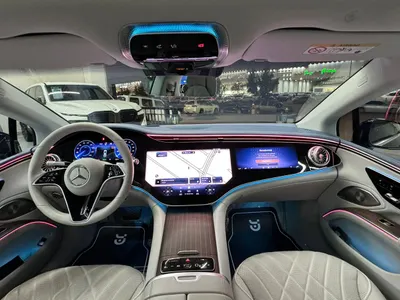 2022 مرسيدس - بنز إي كيو إس 580