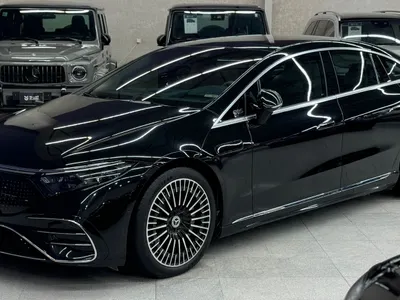 2022 مرسيدس - بنز إي كيو إس 580