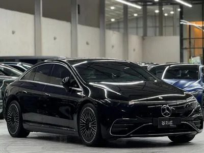 2022 مرسيدس - بنز إي كيو إس 580