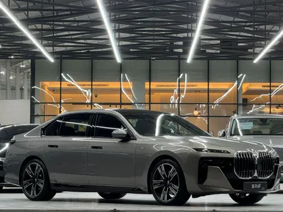 2023 بي ام دبليو الفئة السابعة 740 إل أي