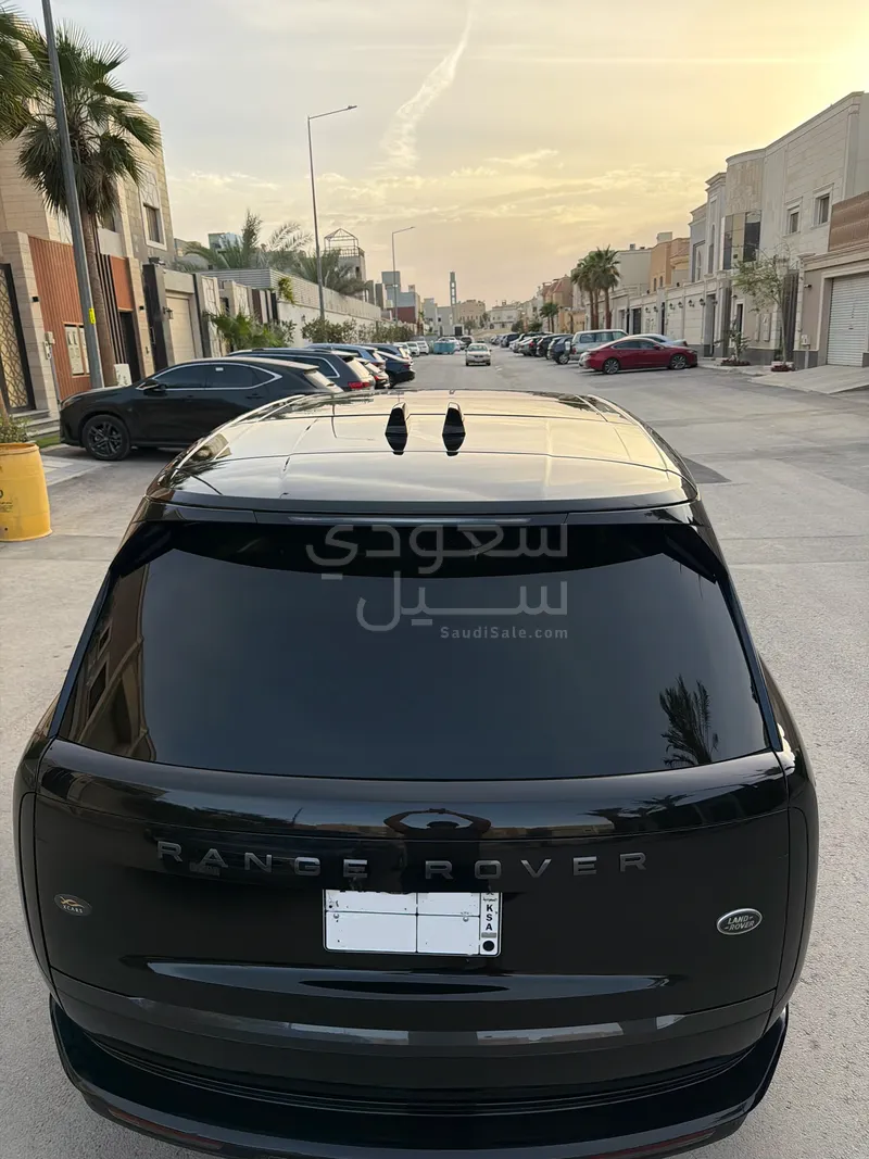 2023 لاند روفر رينج روفر فوج اس اي