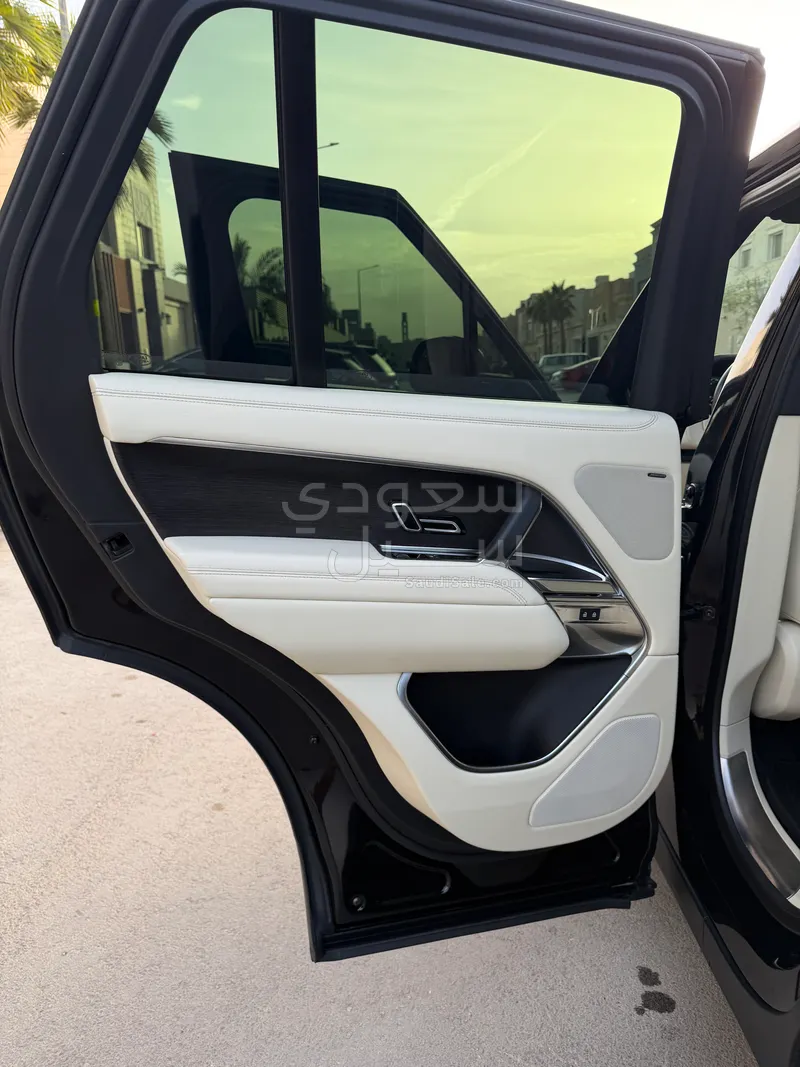 2023 لاند روفر رينج روفر فوج اس اي