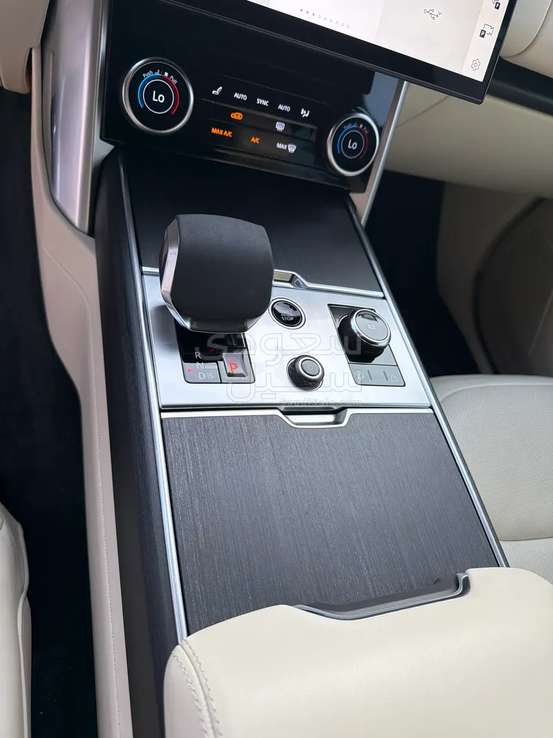 2023 لاند روفر رينج روفر فوج اس اي