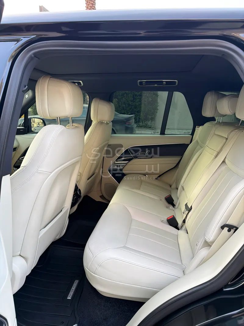 2023 لاند روفر رينج روفر فوج اس اي