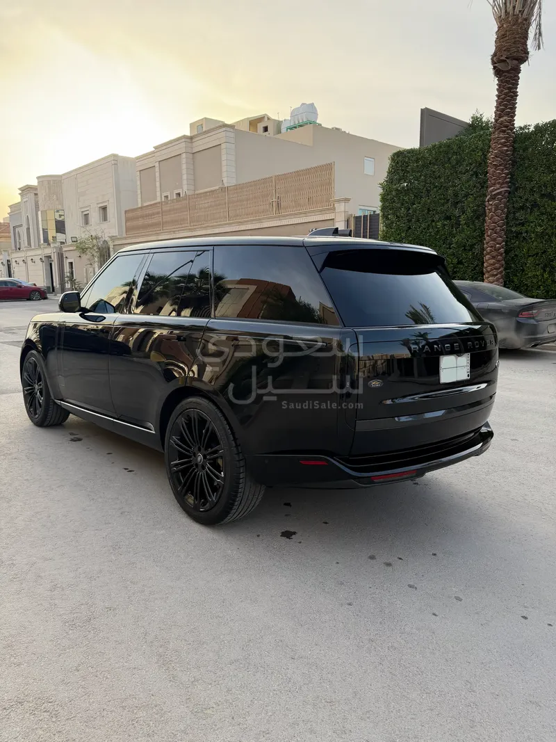 2023 لاند روفر رينج روفر فوج اس اي