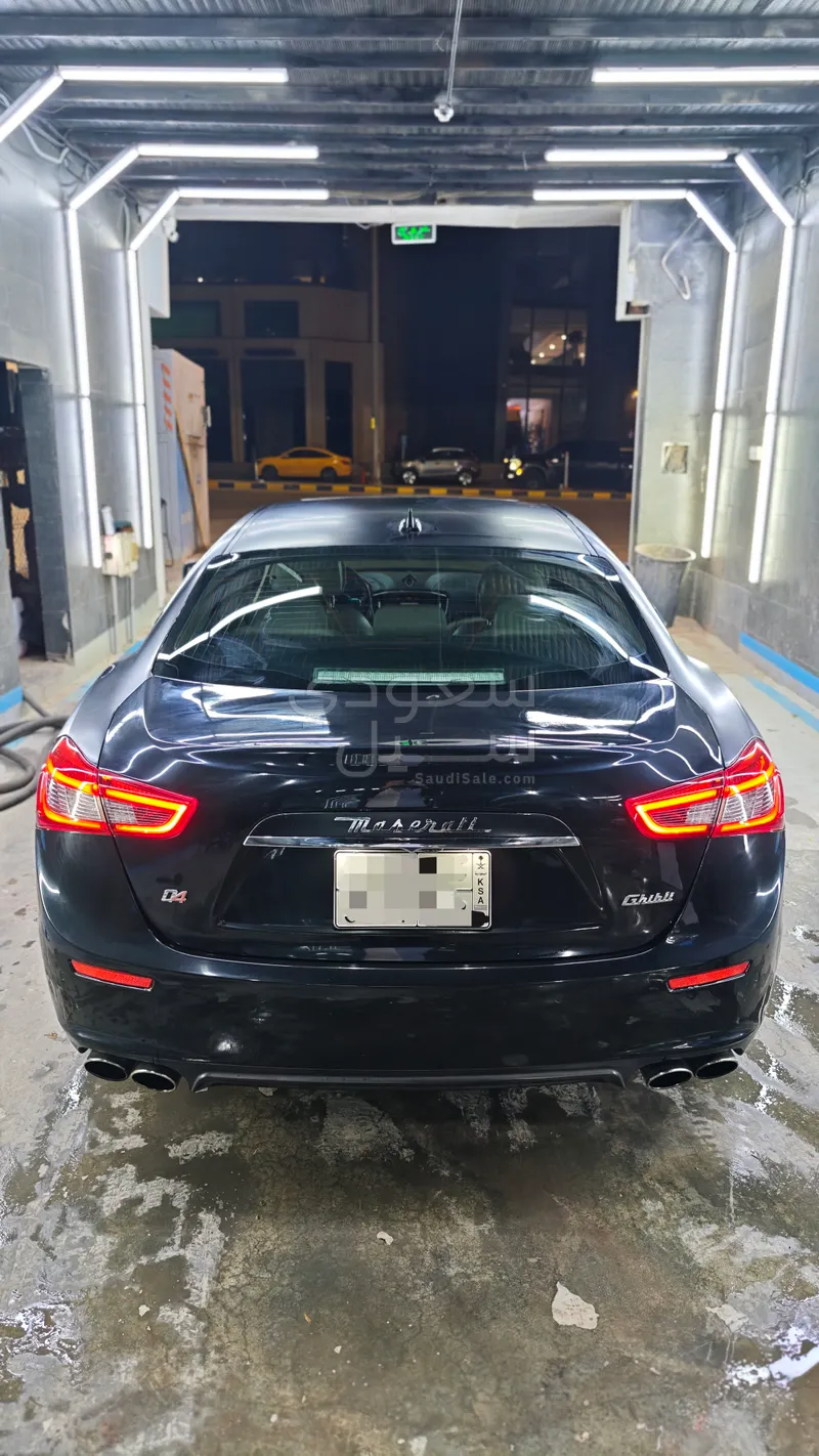 2015 مازيراتي جيبلي كيو4