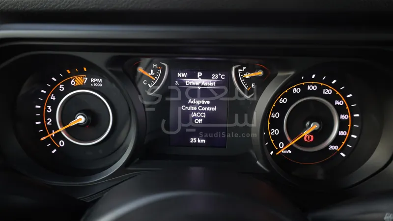 2025 جييب رانجلر سبورت بلس