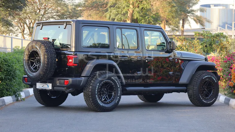 2025 جييب رانجلر سبورت بلس