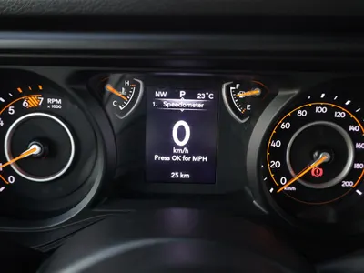 2025 جييب رانجلر سبورت بلس