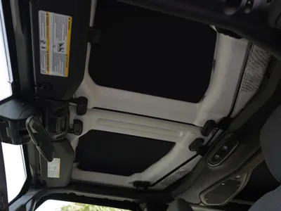 2025 جييب رانجلر سبورت بلس