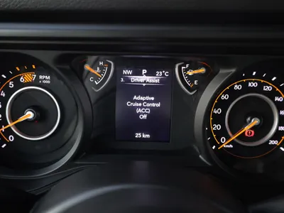 2025 جييب رانجلر سبورت بلس