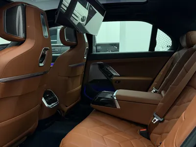 2026 بي ام دبليو الفئة السابعة 735 إل أي