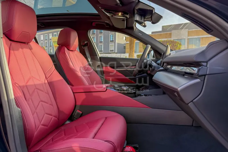 2026 BMW 5 Series 520i