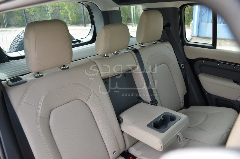 2024 Land Rover Defender 110