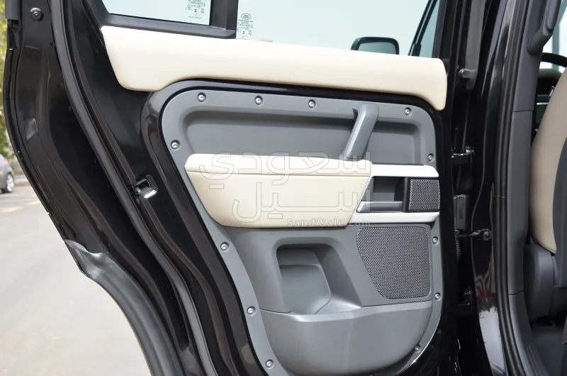 2024 Land Rover Defender 110