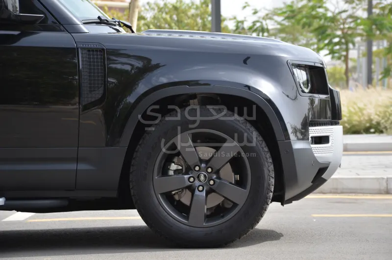 2024 Land Rover Defender 110