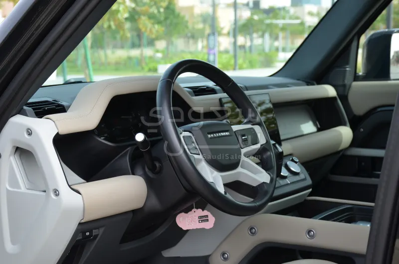 2024 Land Rover Defender 110
