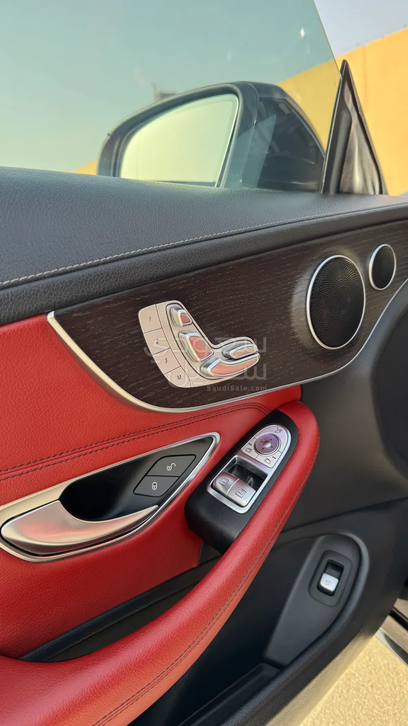 2020 مرسيدس - بنز سي 200 أي إم جي كوبيه