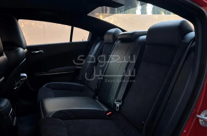 2015 دودج تشارجر اس ار تي هيلكات