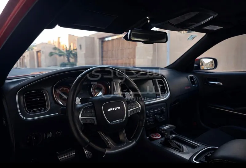 2015 دودج تشارجر اس ار تي هيلكات