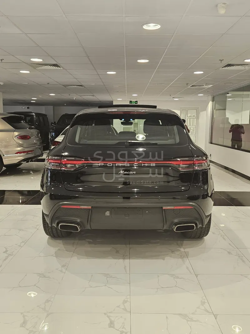 2025 Porsche Macan