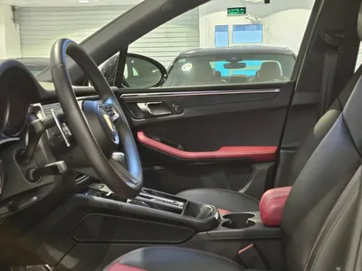 2025 Porsche Macan