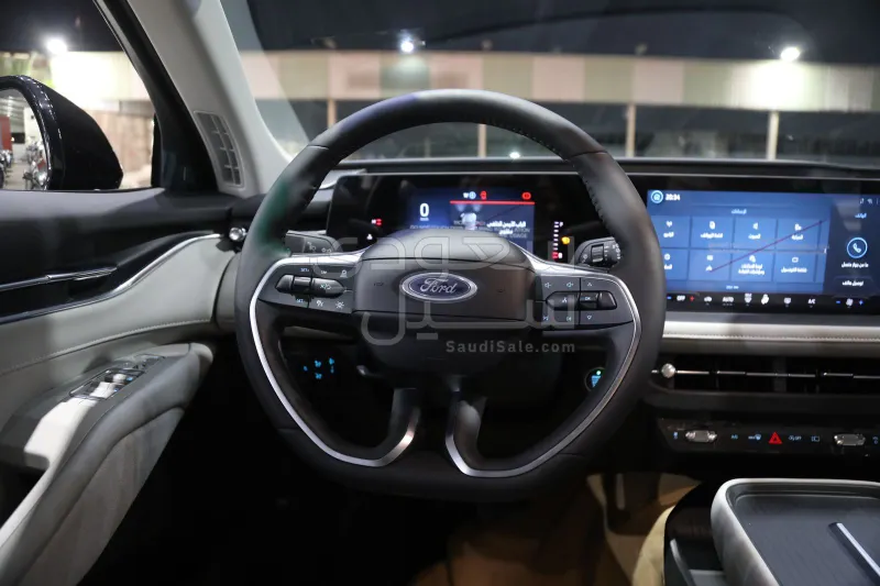 2026 فورد توروس امبيانتي