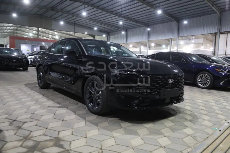 2026 فورد توروس امبيانتي