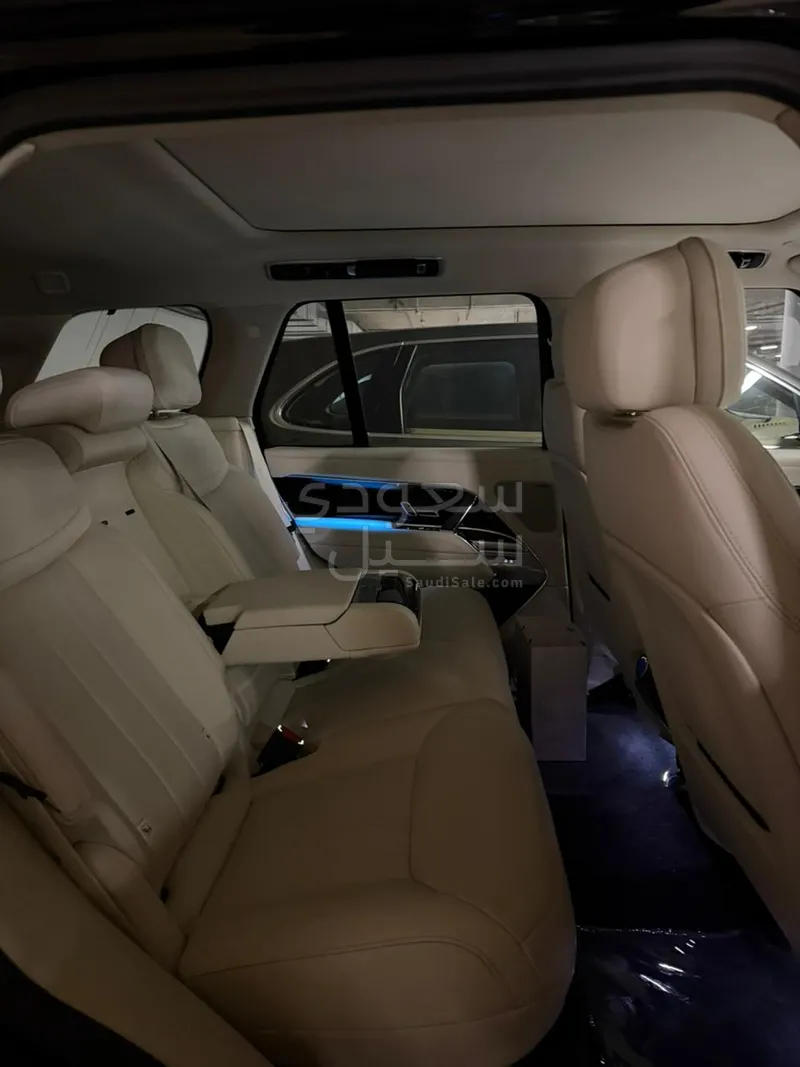 2023 Land Rover Range Rover HSE