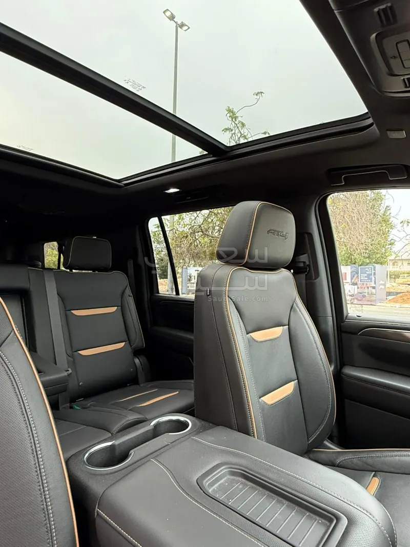 2023 جي ام سي يوكون اي تي 4