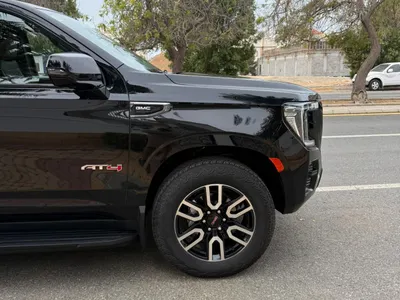 2023 جي ام سي يوكون اي تي 4