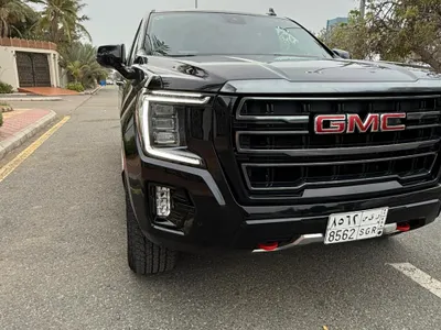 2023 جي ام سي يوكون اي تي 4