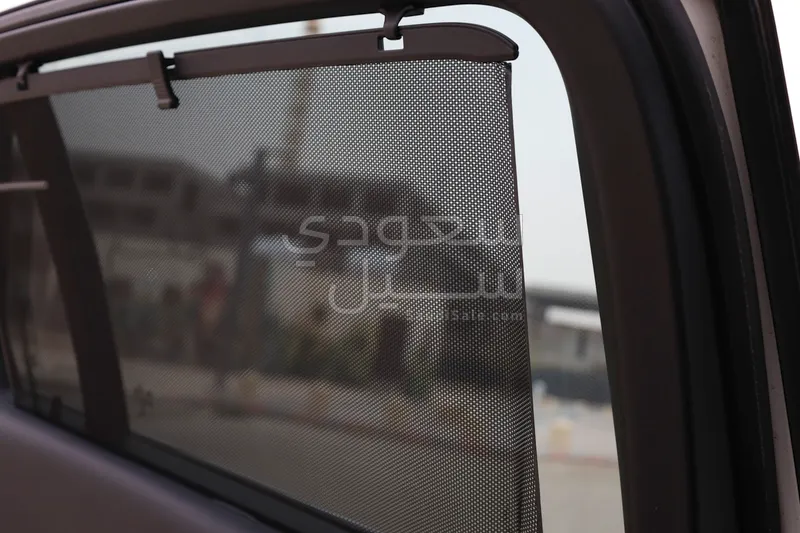 2017 مرسيدس - بنز جي إل سي 300