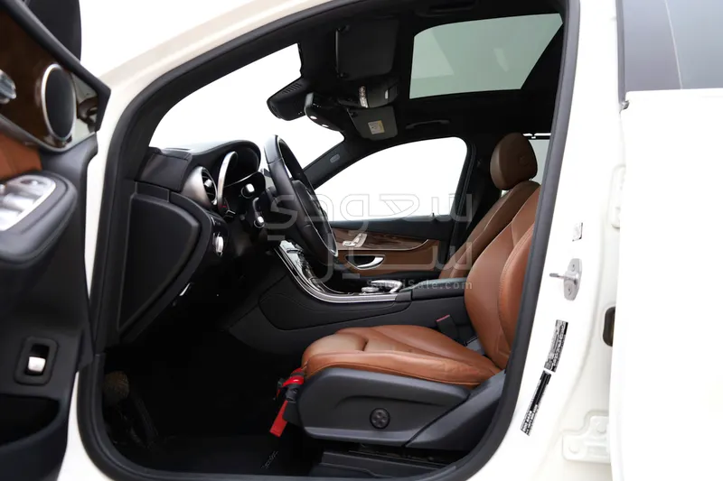 2017 مرسيدس - بنز جي إل سي 300