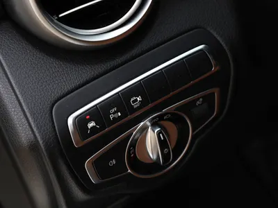 2017 مرسيدس - بنز جي إل سي 300