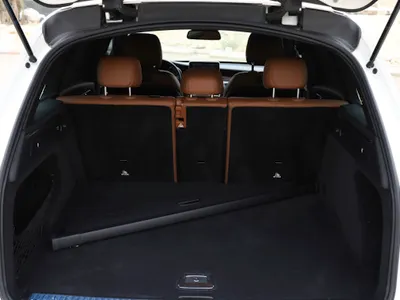 2017 مرسيدس - بنز جي إل سي 300