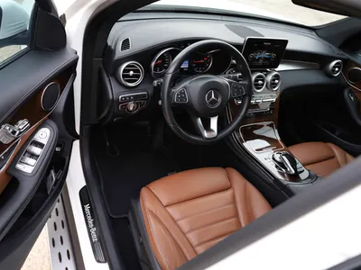 2017 مرسيدس - بنز جي إل سي 300