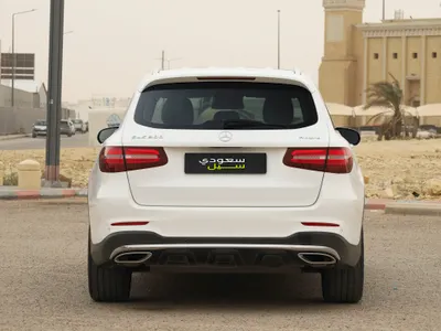 2017 مرسيدس - بنز جي إل سي 300