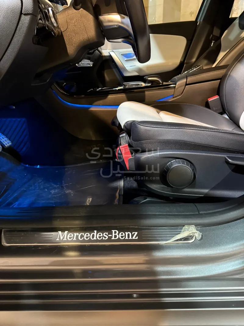 2020 مرسيدس - بنز أي 200