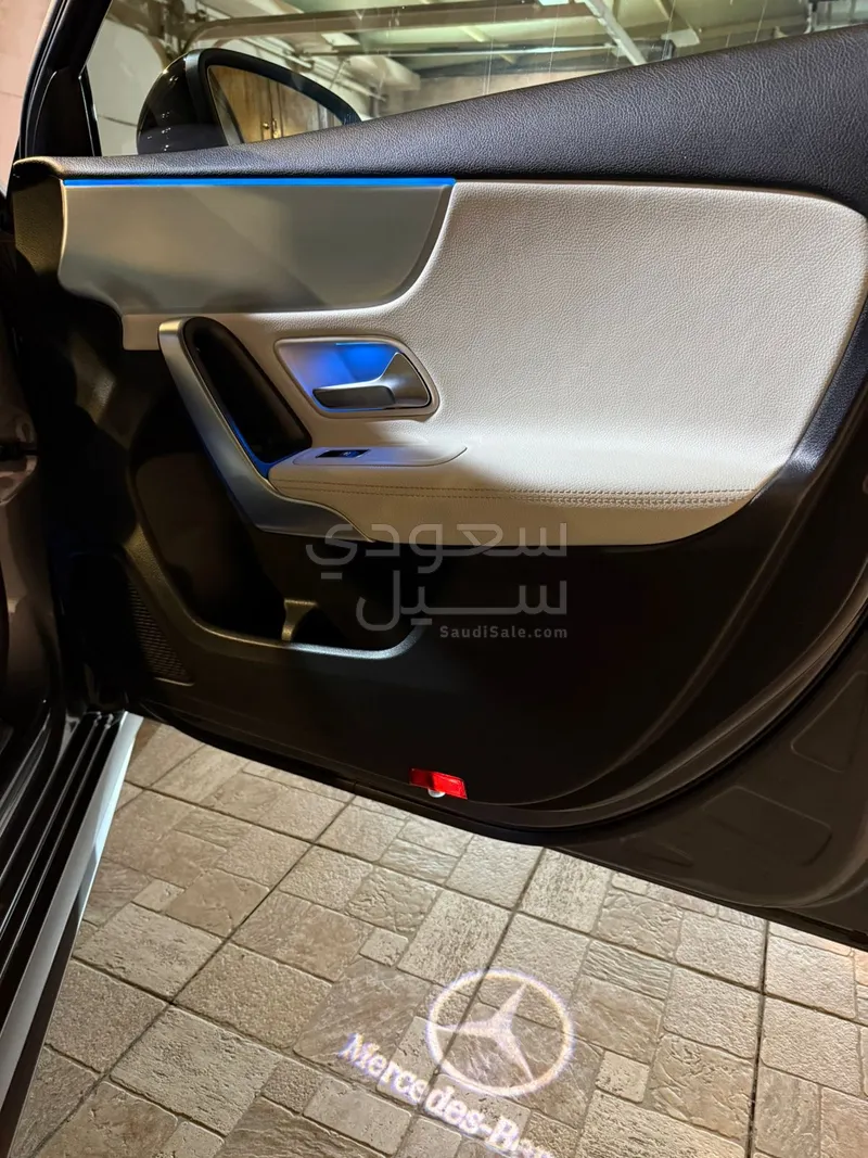 2020 مرسيدس - بنز أي 200