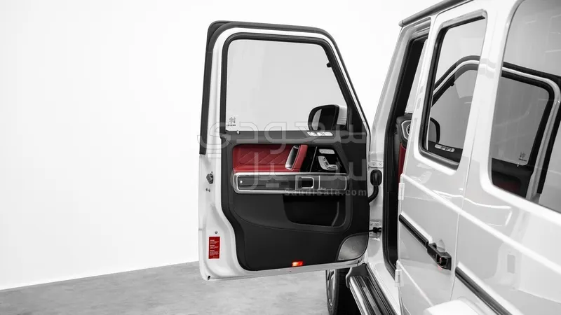 2025 مرسيدس - بنز جي 63 أي إم جي