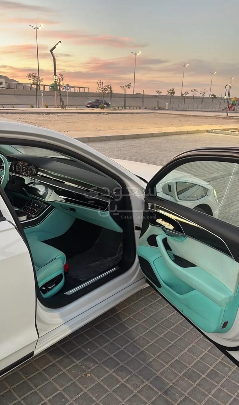 2019 اودي اي 8