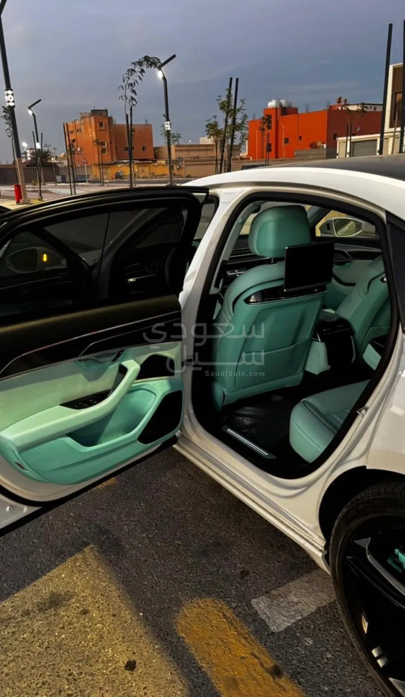 2019 اودي اي 8