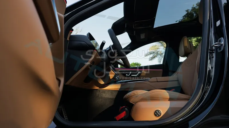 2026 مرسيدس - بنز إي 300