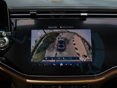 2026 مرسيدس - بنز إي 300