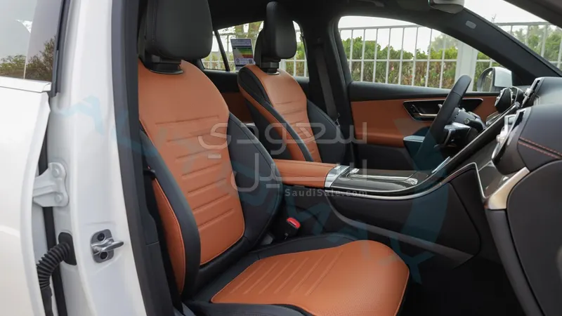 2026 مرسيدس - بنز جي إل سي 200