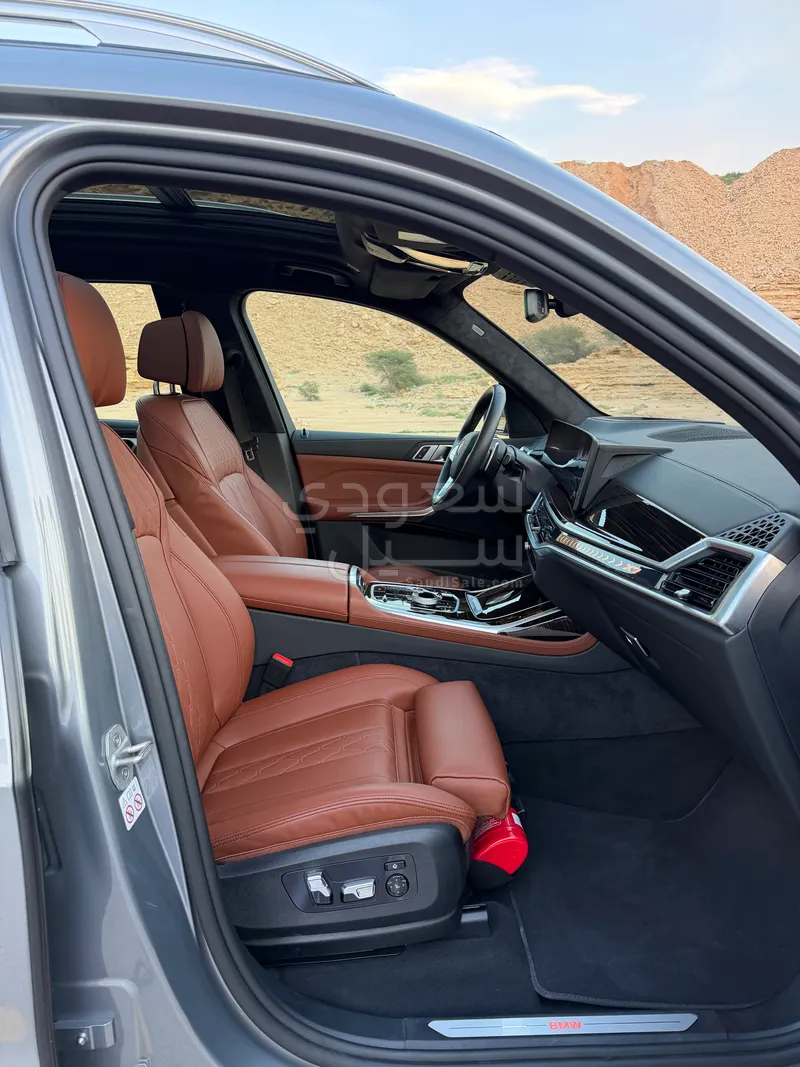 2024 بي ام دبليو الفئة اكس 7