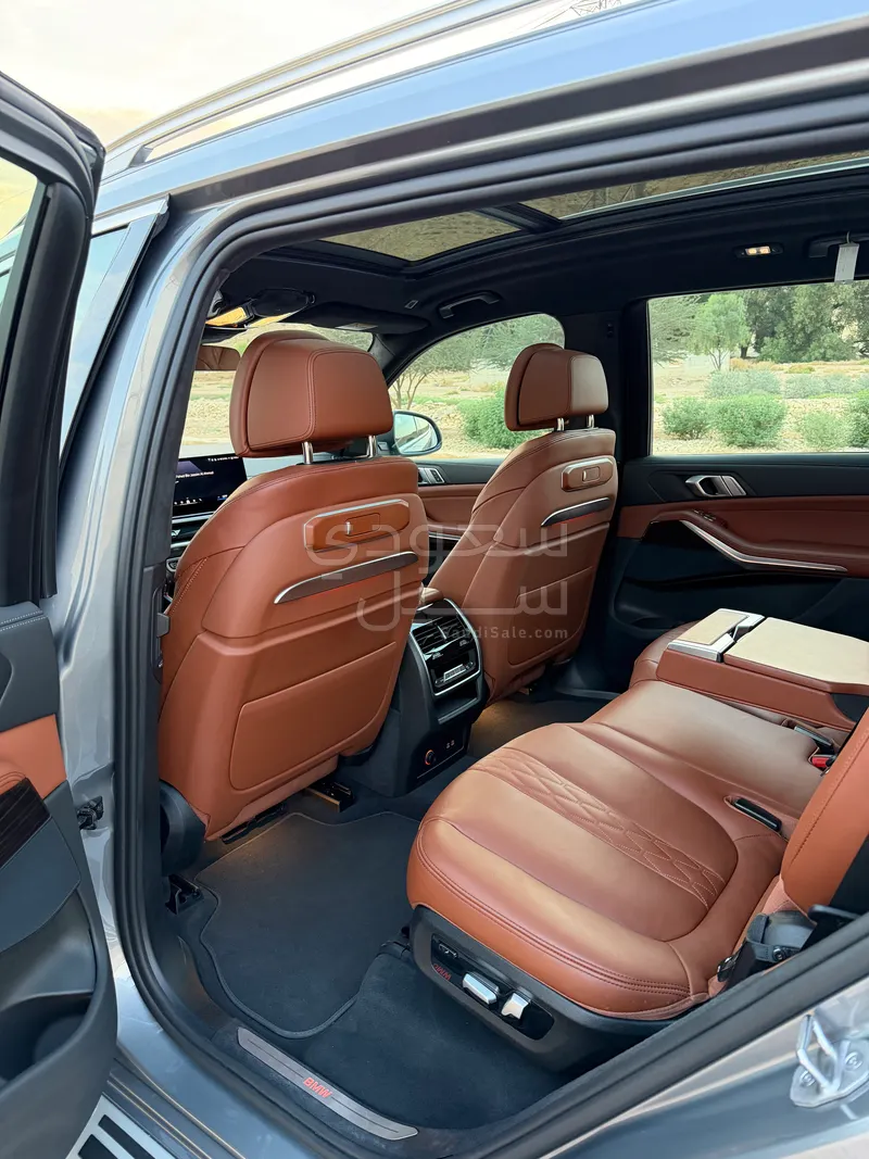 2024 بي ام دبليو الفئة اكس 7