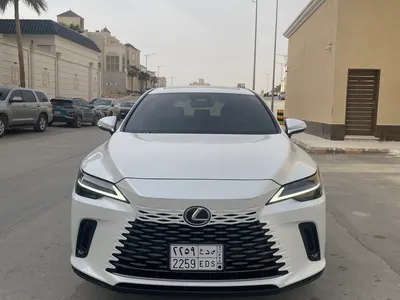 2024 لكزس أر إكس 350