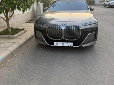 2026 بي ام دبليو الفئة السابعة 735 إل أي